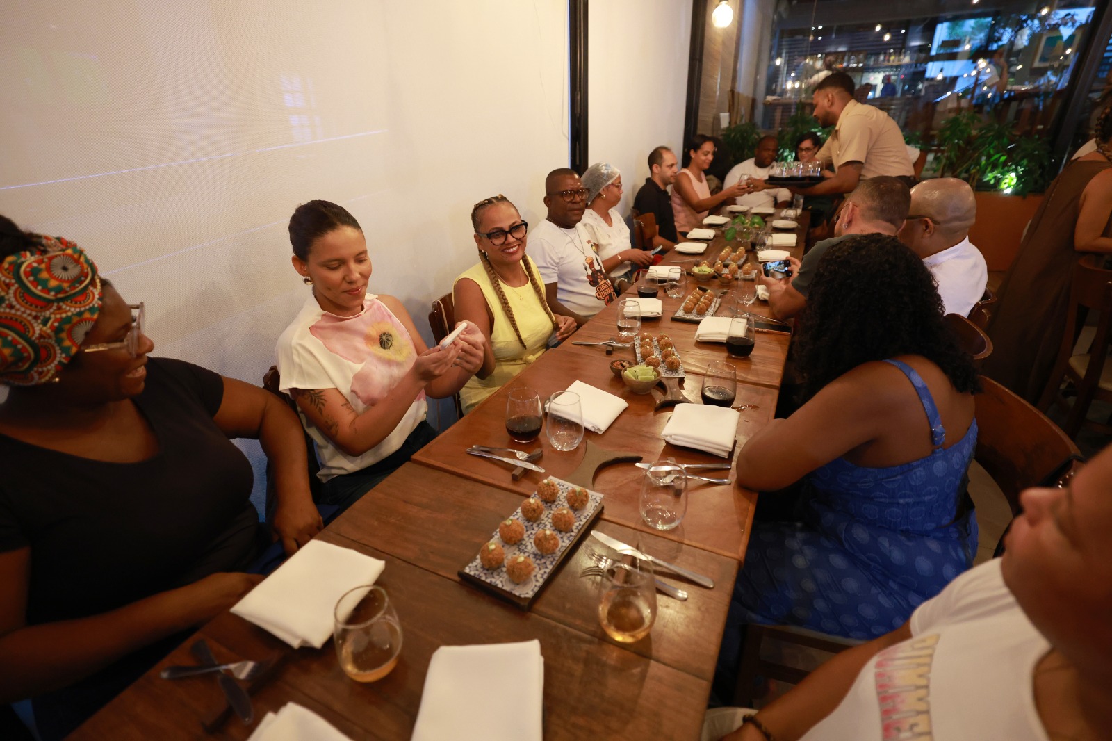 VLT de Salvador e RMS: Empreendedores e marisqueiras do Subúrbio participam de imersão em gastronomia de grande porte